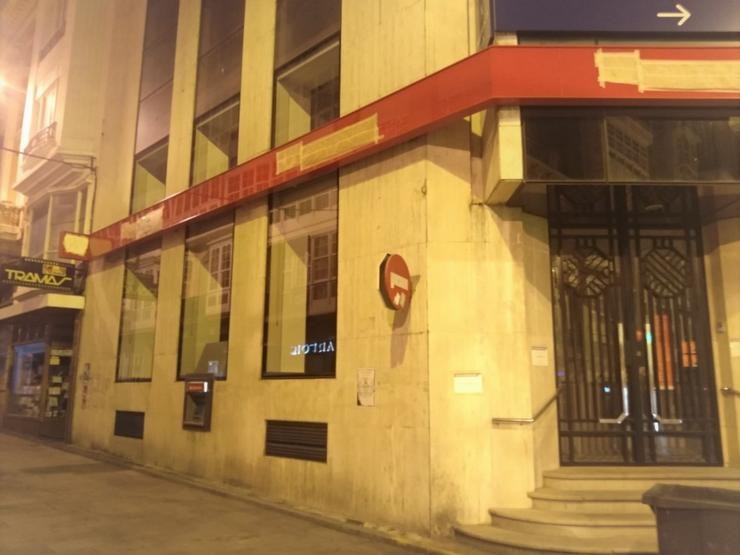 Unha oficina do Santander que foi clausurada en Ferrol (A Coruña)