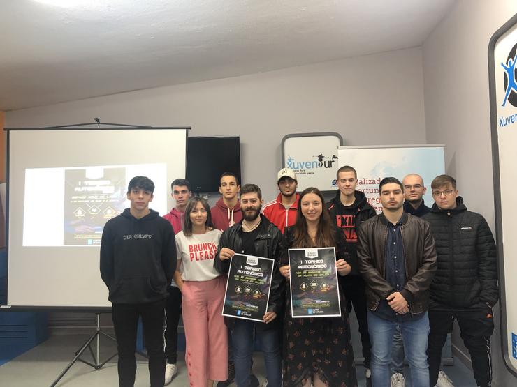 A directora xeral de Xuventude, Participación e Voluntariado, Cristina Pichel, presenta o primeiro torneo galego de League Of Legends.. XUNTA 