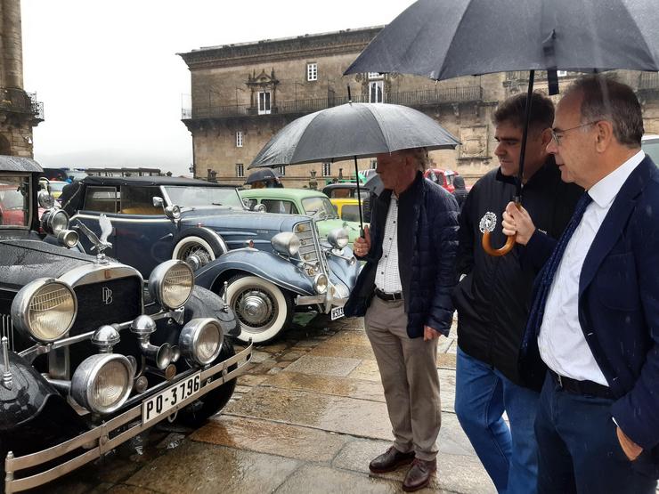 IX edición da concentración de vehículos históricos Compostela Monumental. CEDIDA 