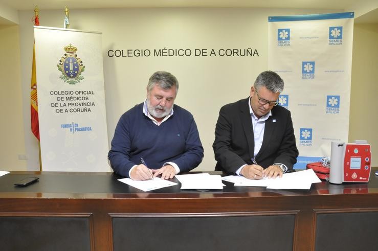 Firma dun convenio de colaboración entre o Colexio de Médicos da Coruña e a Sociedade Española de Medicamento  de Urxencias. COLEXIO DE MÉDICOS DA CORUÑA 