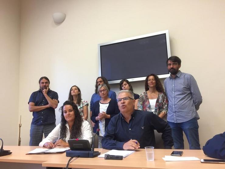 Deputados da confluencia de Podemos, EU e Anova na presentación do  novo nome e estrutura organizativa do Grupo 