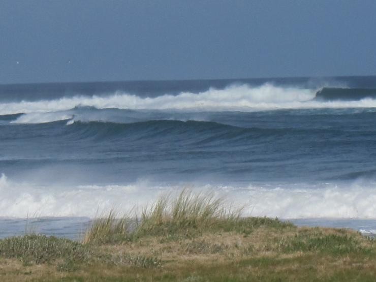 Vento e ondas nun temporal no mar 