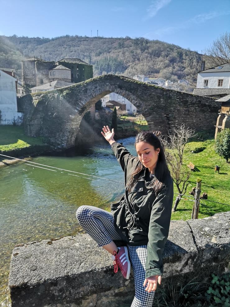 Silvia Saavedra abrirá unha casa-niño en Navia de Suarna, o lugar onde tamén ela medrou | ALX