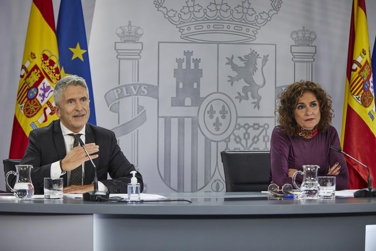 O ministro do Interior, Fernando Grande-Marlaska e a ministra portavoz e de Facenda, María Jesús Montero / Europa Press