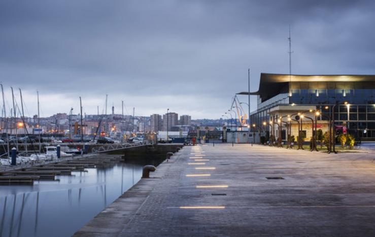 Paseo do Parrote, porto da Coruña