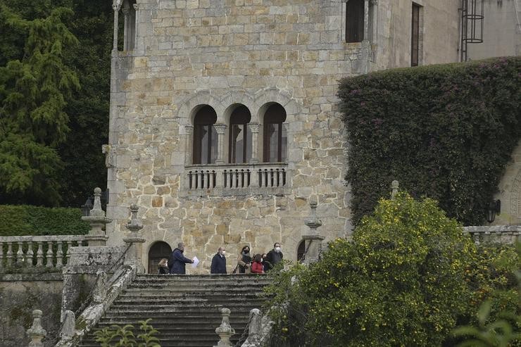 Técnicos de Patrimonio visitan o pazo de Meirás para facer o inventario. M. Dylan - Europa Press