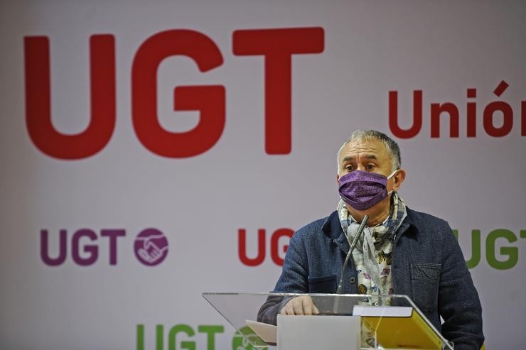 O secretario xeral de UXT, Pepe Álvarez, en rolda de prensa. Óscar Canas - Europa Press / Europa Press