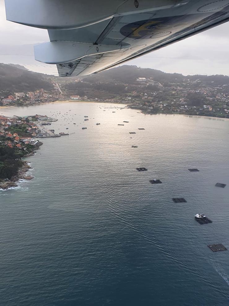 Un avión de Salvamento Marítimo controla a zona para detectar posibles verteduras.. DELEGACION DO GOBERNO EN GALICIA