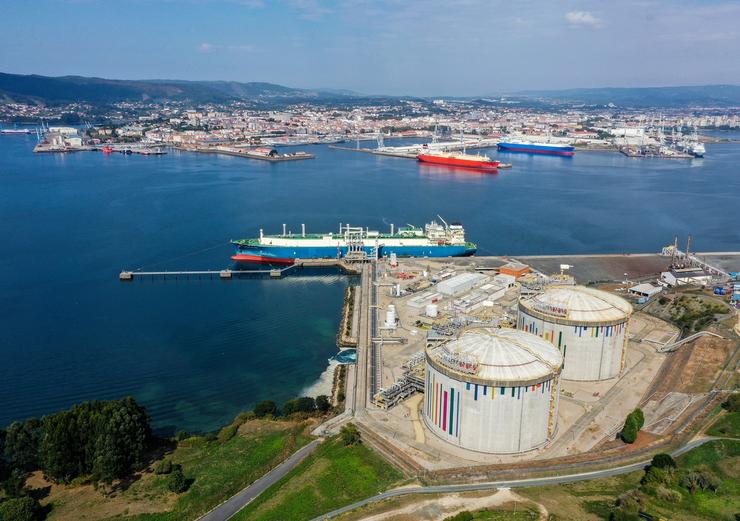 Instalacións de Reganosa no Porto de Ferrol. REGANOSA - Arquivo / Europa Press