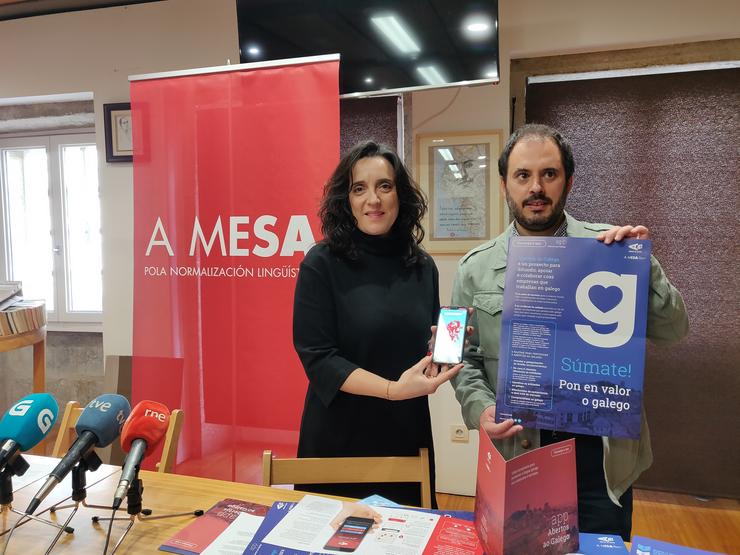 A Mesa pola Normalización Lingüística presenta a súa app 'Abertos ao galego' con máis de 600 establecementos rexistrados