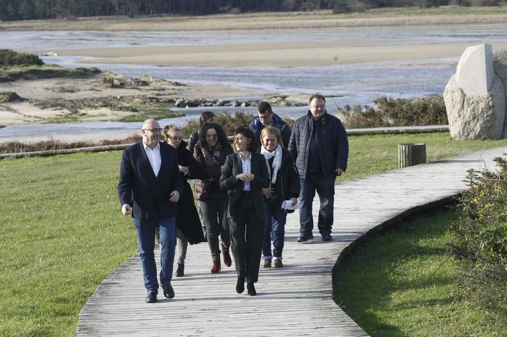 A conselleira de Medio Ambiente, Territorio e Vivenda, Anxos Vázquez, en Valdoviño.. XUNTA / Europa Press