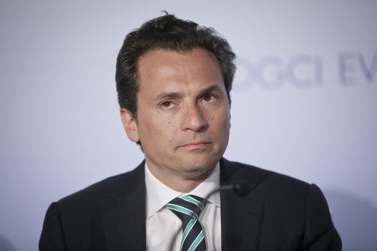 O ex director xeral de Petróleos Mexicanos (Pemex), Emilio Lozoya, durante unha conferencia de prensa en París en 2015. DPA / THOMAS PADILLA - Arquivo / Europa Press