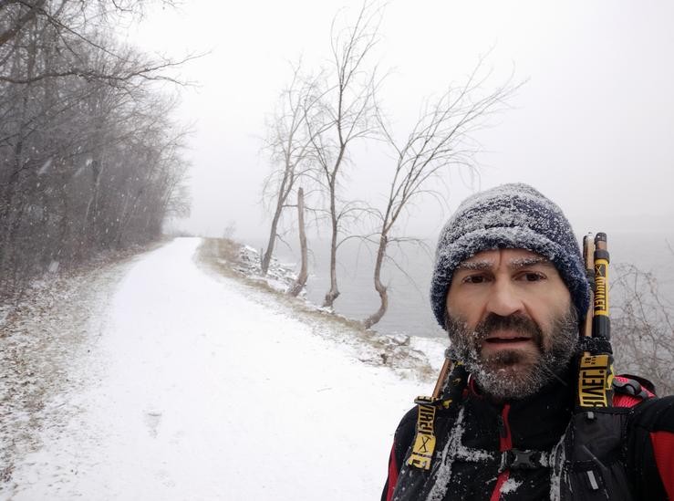 Trail invernal pola marxe sur do rio Ottawa, en Candá 