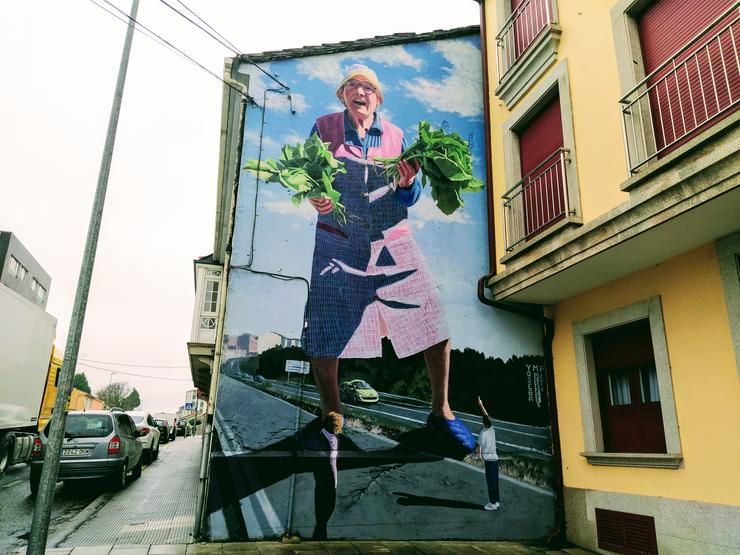 Mural en homenaxe ás mulleres vendedoras de grelos 