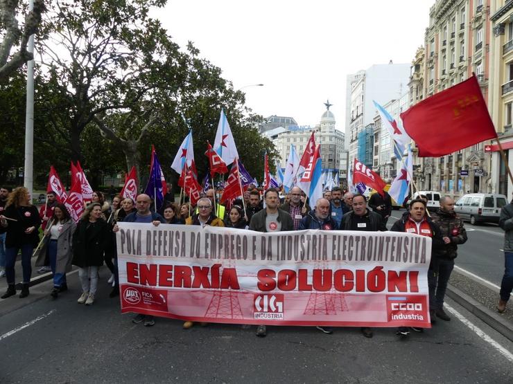 A industria electrointensiva mobilízase en defensa dun estatuto para o sector. CIG 