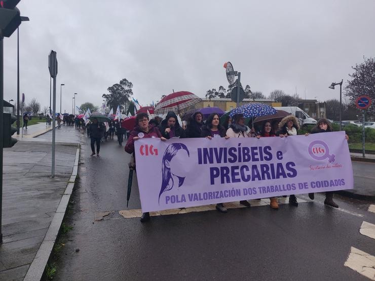 Manifestación da CIG para reclamar mellores condicións para as coidadoras profesionais do fogar 