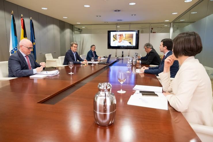 Reunión de Feijóo cos representantes do resto de partidos en Galicia. Xunta de Galicia 