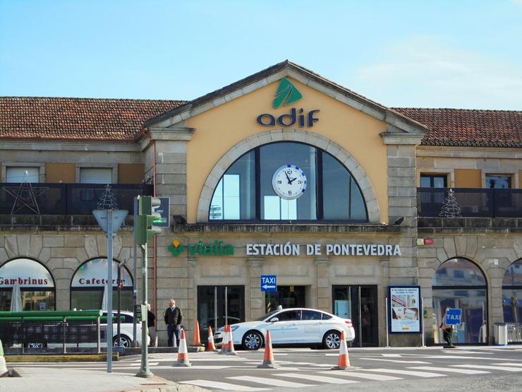 Estación de tren de Pontevedra / Wikipedia