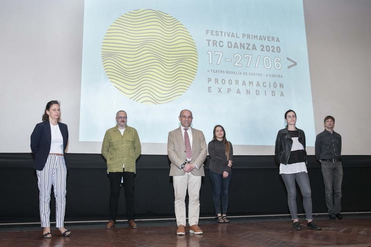 O concelleiro de Cultura da Coruña, Jesús Celemín, agarraches á presentación do Festival TRC-Danza. ANDY PEREZ / Europa Press