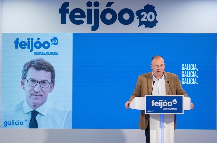 O secretario xeral do PPdeG, Miguel Tellado, presenta a imaxe gráfica da campaña dos populares galegos.. PPDEG 