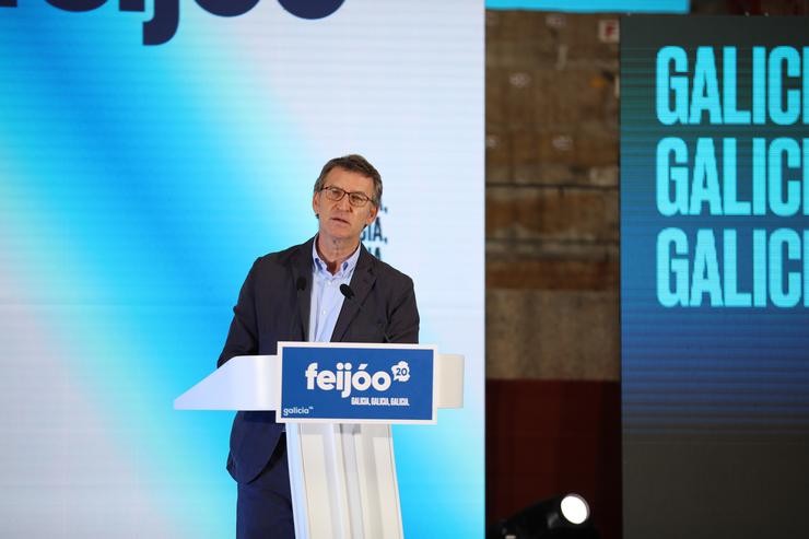 O presidente e candidato á Xunta de Galicia, Alberto Núñez Feijóo, intervén en clausúraa do acto de campaña do Partido Popular celebrado na praza de touros de Pontevedra, Galicia, (España), a 27 de xuño de 2020.. Beatriz Ciscar - Europa Press