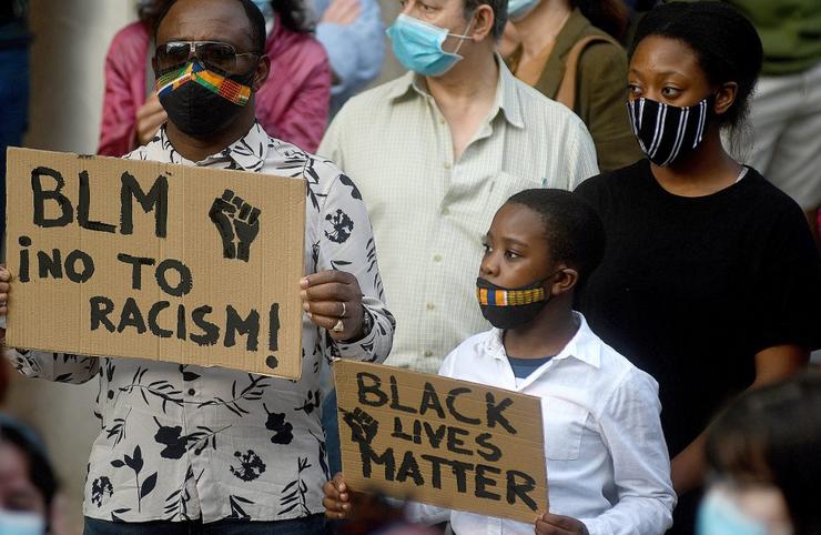 Manifestación en contra do racismo en Vigo tras a morte de George Floyd 