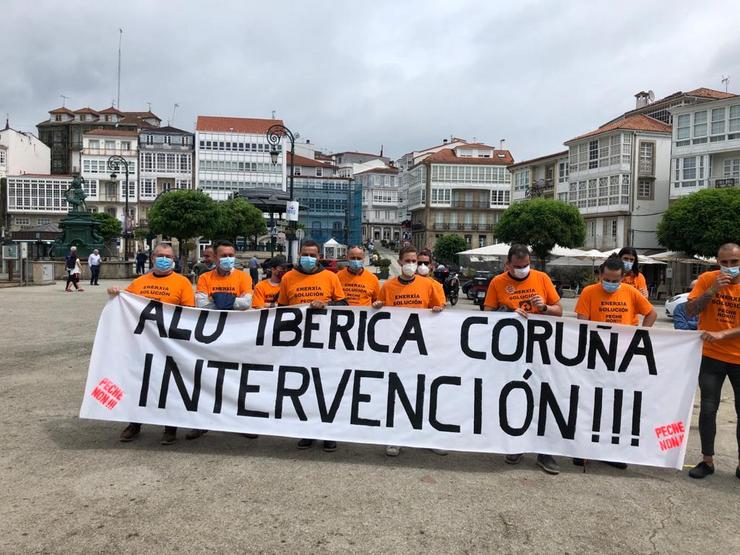 Traballadores de Alu Ibérica Coruña reclaman intervención da factoría/Cedida