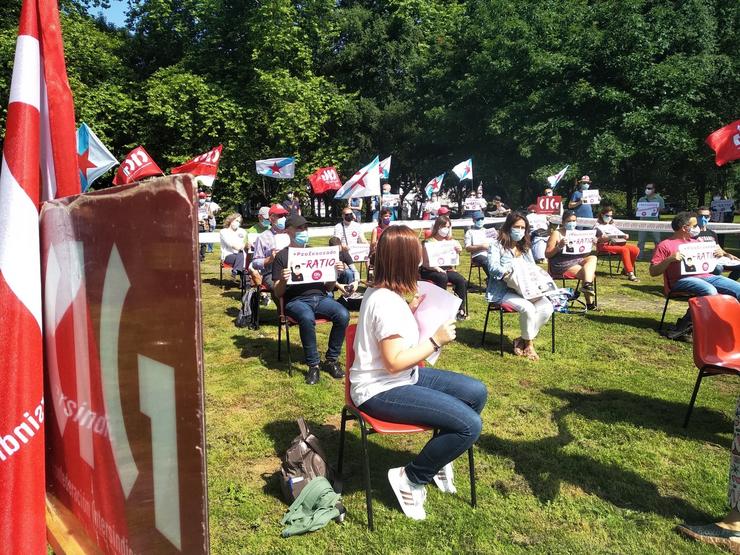 Mobilización da CIG ante a Consellería de Educación en Santiago/ CIG