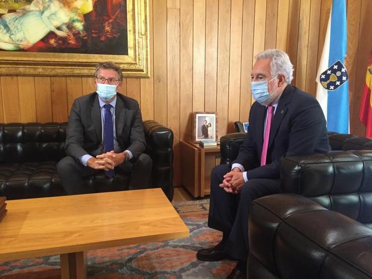Feijóo reúnese con Santalices, que lle traslada que será o único candidato na sesión de investidura. / Europa Press