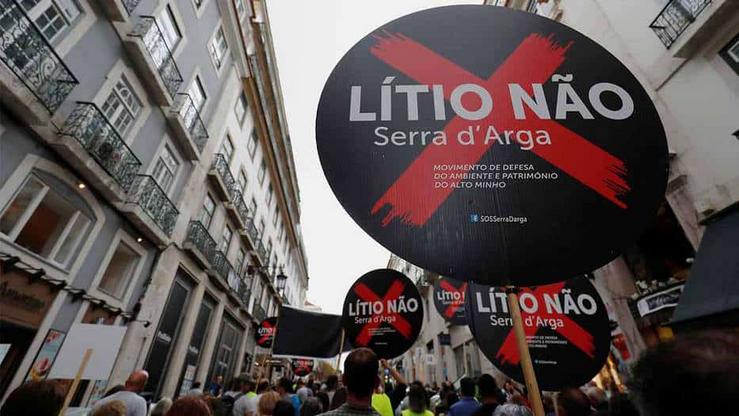 Protesta en Portugal contra a mina de Litio, na multinacional Arkansa, na Serra da Arga / SOS Serra da Arga