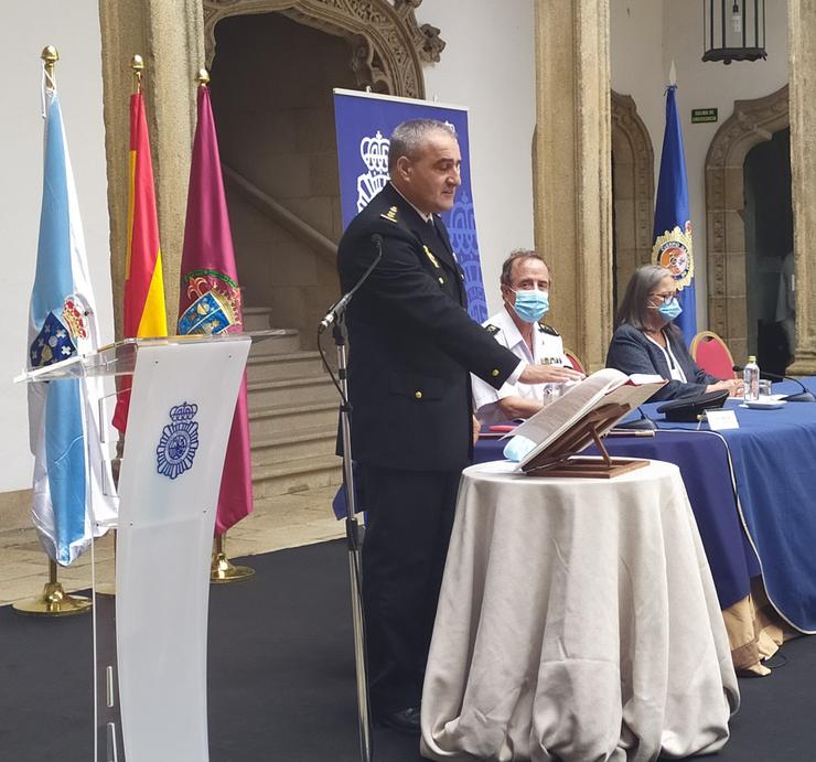 Juan Cástor Vázquez toma posesión como novo xefe da Comisaría da Policía Nacional de Santiago 