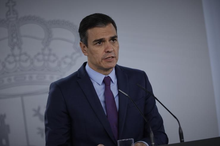 O presidente do Goberno, Pedro Sánchez, ofrece a última rolda de prensa  posterior á reunión do Consello de Ministros e antes das vacacións, en Moncloa. Jesús Hellín - Europa Press