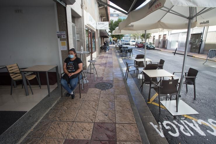 Imaxe dun bar no barrio da Milagrosa, en Lugo, durante as restricións.. Carlos Castro - Europa Press 