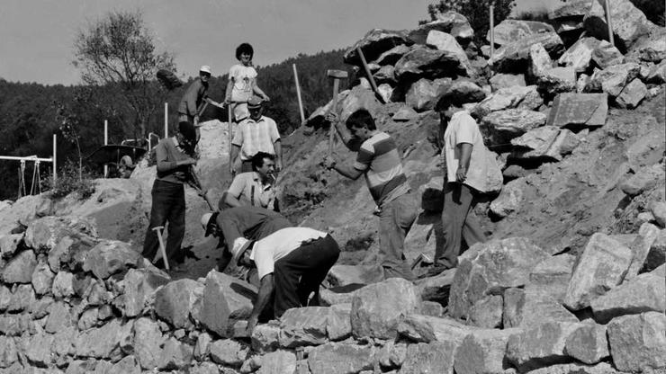 Construción do valo de Manselle, 1995/Anxo Angueira