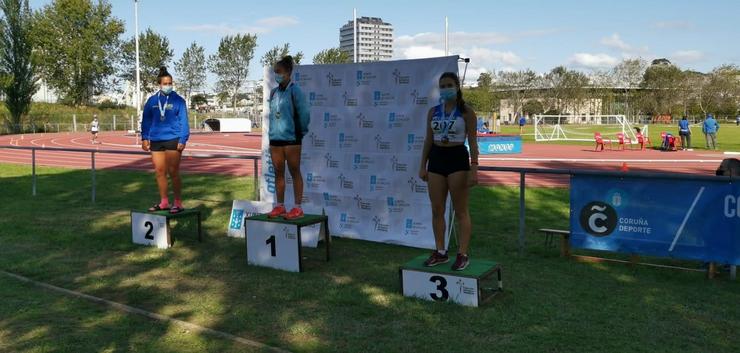 Sara Castelo, atleta do MillaRaio, foi bronce en disco sub18. / Concello de Ames
