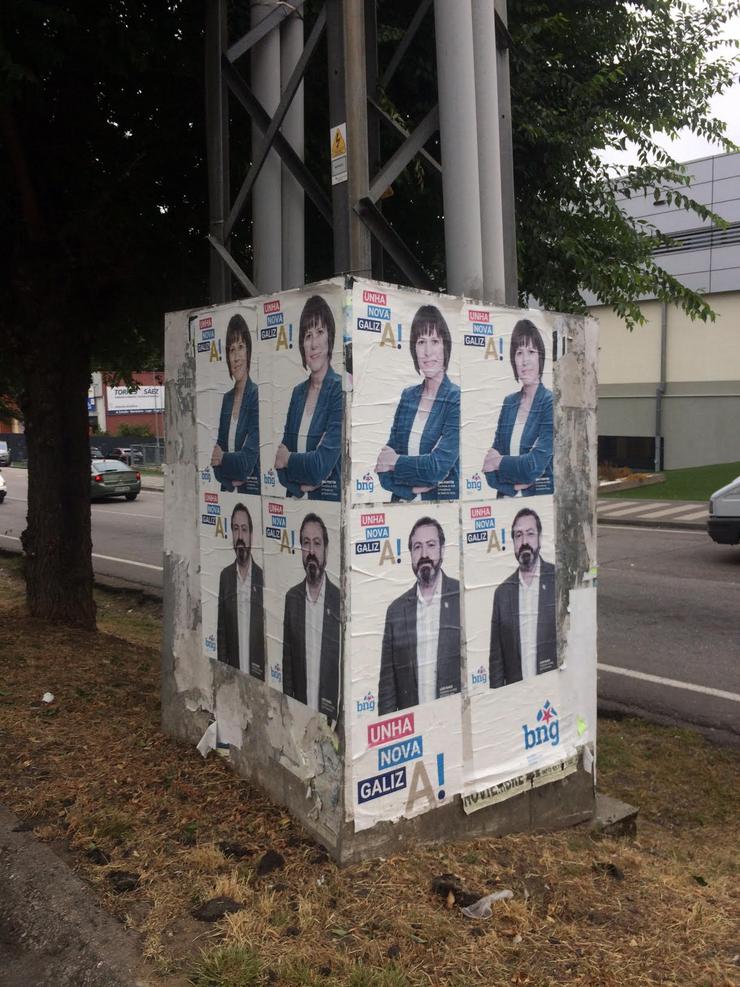 Carteis electorais do BNG abandonados logo das eleccións 