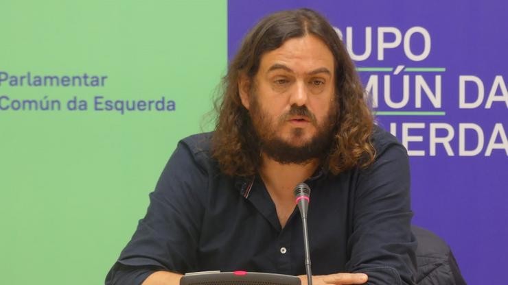 O portavoz do Grupo Común dá Esquerda, Antón Sánchez, en rolda de prensa. COMÚN DÁ ESQUERDA - Arquivo 