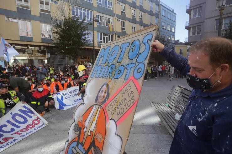 O presidente do Comité de Empresa de Alcoa, José Antonio Zan, nunha concentración conxunta de traballadores das fábricas de Alcoa e de Vestas situadas na Mariña (Lugo), fronte á Subdelegación do Goberno. Carlos Castro - Europa Press / Europa Press