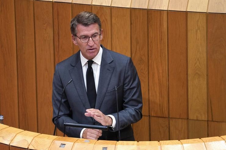 O presidente da Xunta de Galicia, Alberto Núñez Feijóo, durante o debate do Estado da Autonomía de Galicia, no Parlamento galego, a 13 de outubro de 2021, en Santiago de Compostela 