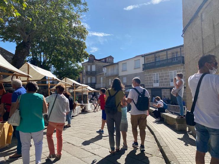 Ambiente de xente en Allariz este verán (2021). Foto: Prensa Concello 