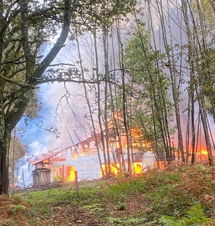 Incendio en Antas de Ulla / Concello.