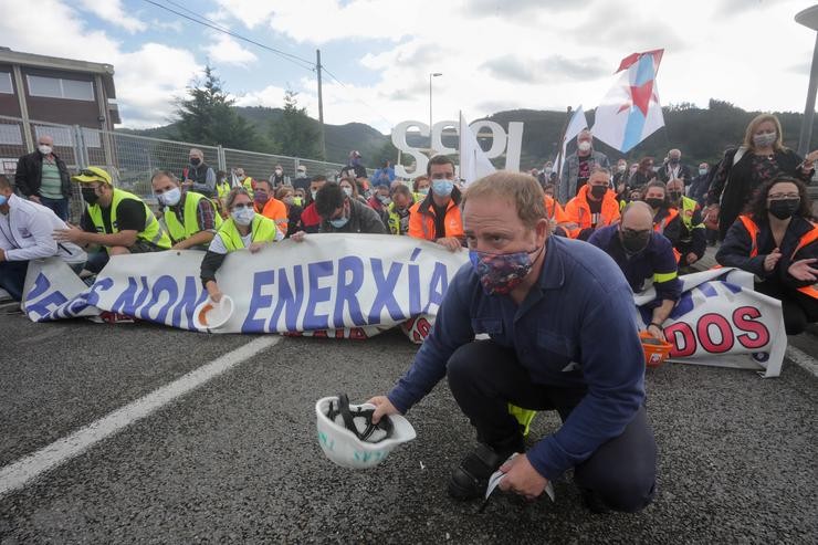 O presidente do Comité de Empresa de Alcoa, José Antonio Zan, durante unha manifestación polo futuro industrial da Mariña, a 17 de outubro de 2021, en Viveiro, Lugo 