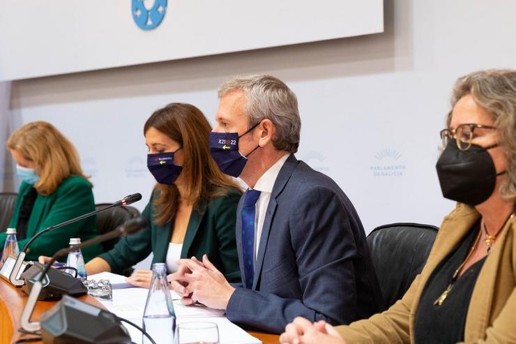 O vicepresidente primeiro e conselleiro de Presidencia, Xustiza e Turismo, Alfonso Rueda, informa as contas do seu departamento para 2022. XUNTA / Europa Press