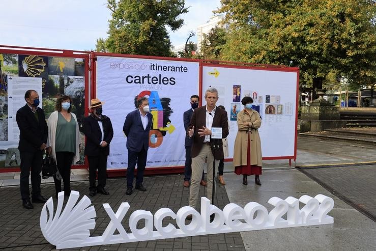 O vicepresidente primeiro da Xunta, Alfonso Rueda, o alcalde de Pontevedra, Miguel Anxo Fernández Lores, e a directora xeral de Industrias Culturais, Propiedade Intelectual e Cooperación do Ministerio de Cultura, Adriana Moscoso del Prado Hernández 