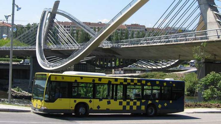 Autobús urbano do concello de Ourense 