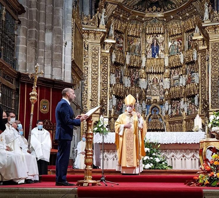 O alcalde de Ourense, Gonzalo Pérez Jácome, e o bispo Leonardo Lemos.