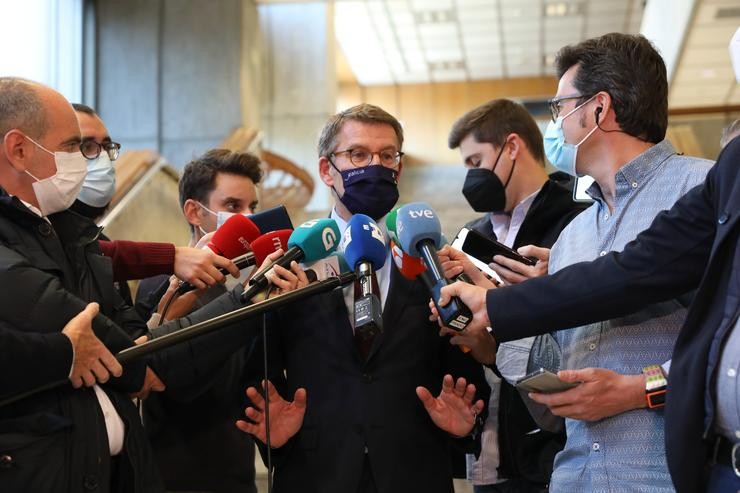 O presidente da Xunta de Galicia, Alberto Núñez Feijoo, ofrece declaracións aos medios, despois da súa reunión coa ministra de Industria, Comercio e Turismo, na sede do Ministerio, a 15 de novembro de 2021, en Madrid, (España). Durante a re. Marta Fernández Xara - Europa Press 