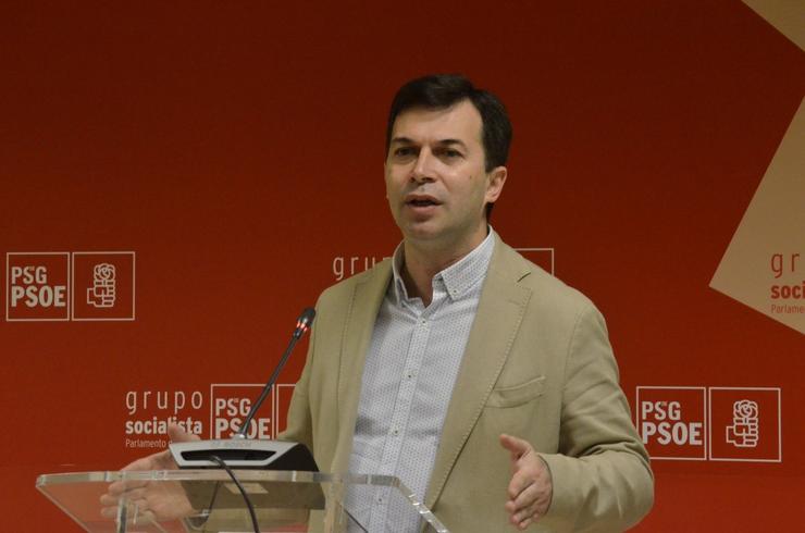 O portavoz parlamentario do PSdeG, Gonzalo Caballero, en rolda de prensa. GRUPO PARLAMENTARIO PSDEG / Europa Press
