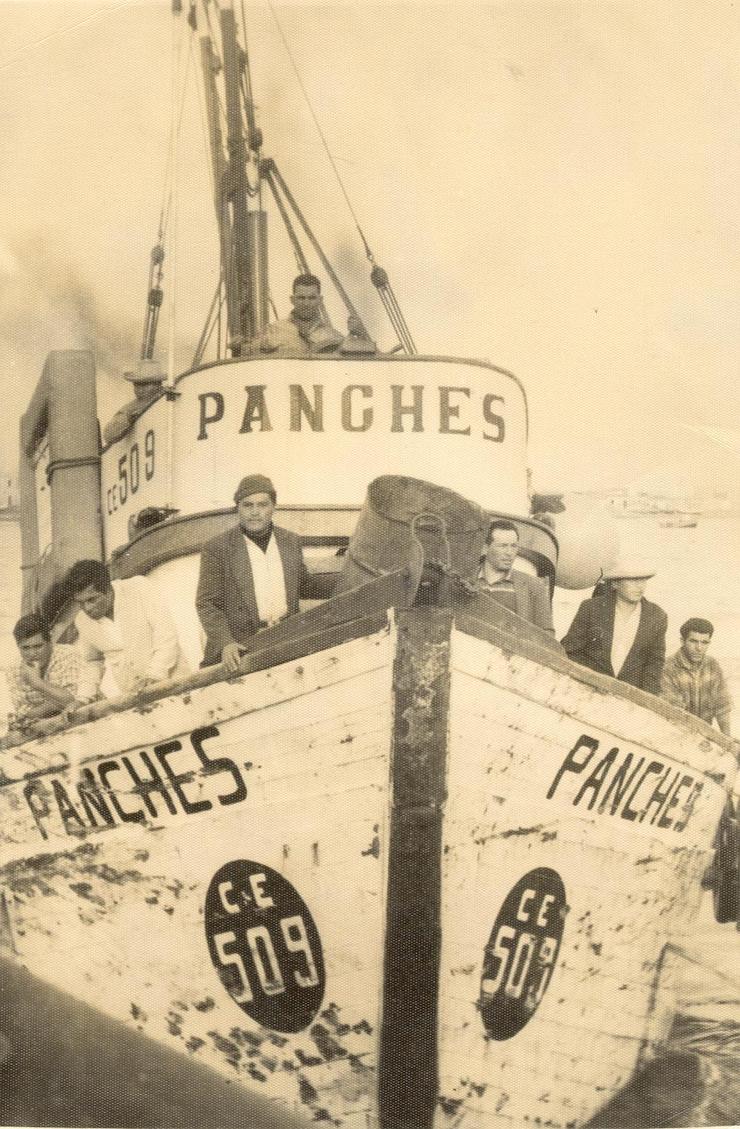 Tripulación do pesqueiro Panchés, propiedade de galegos, 1962 