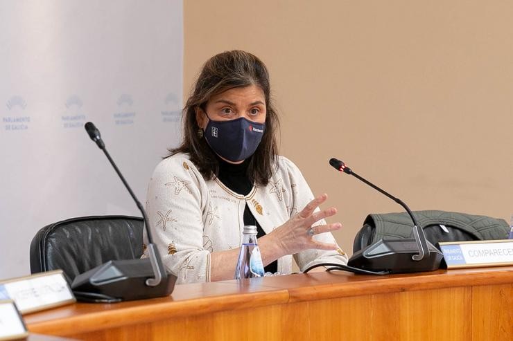 A directora do Instituto Tecnolóxico para ou Control do Medio Mariño (Intecmar), Covadonga Salgado, na Comisión de Pesca. XOÁN CRESPO 